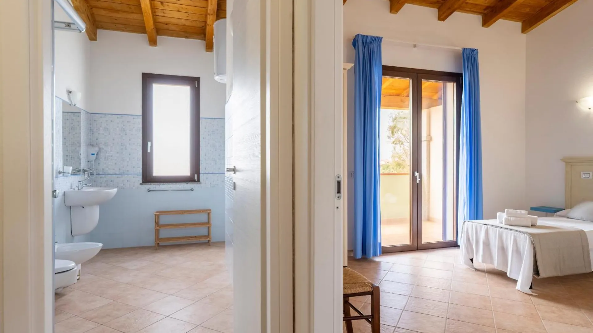 Mimose Beach Village Badesi Hotel
