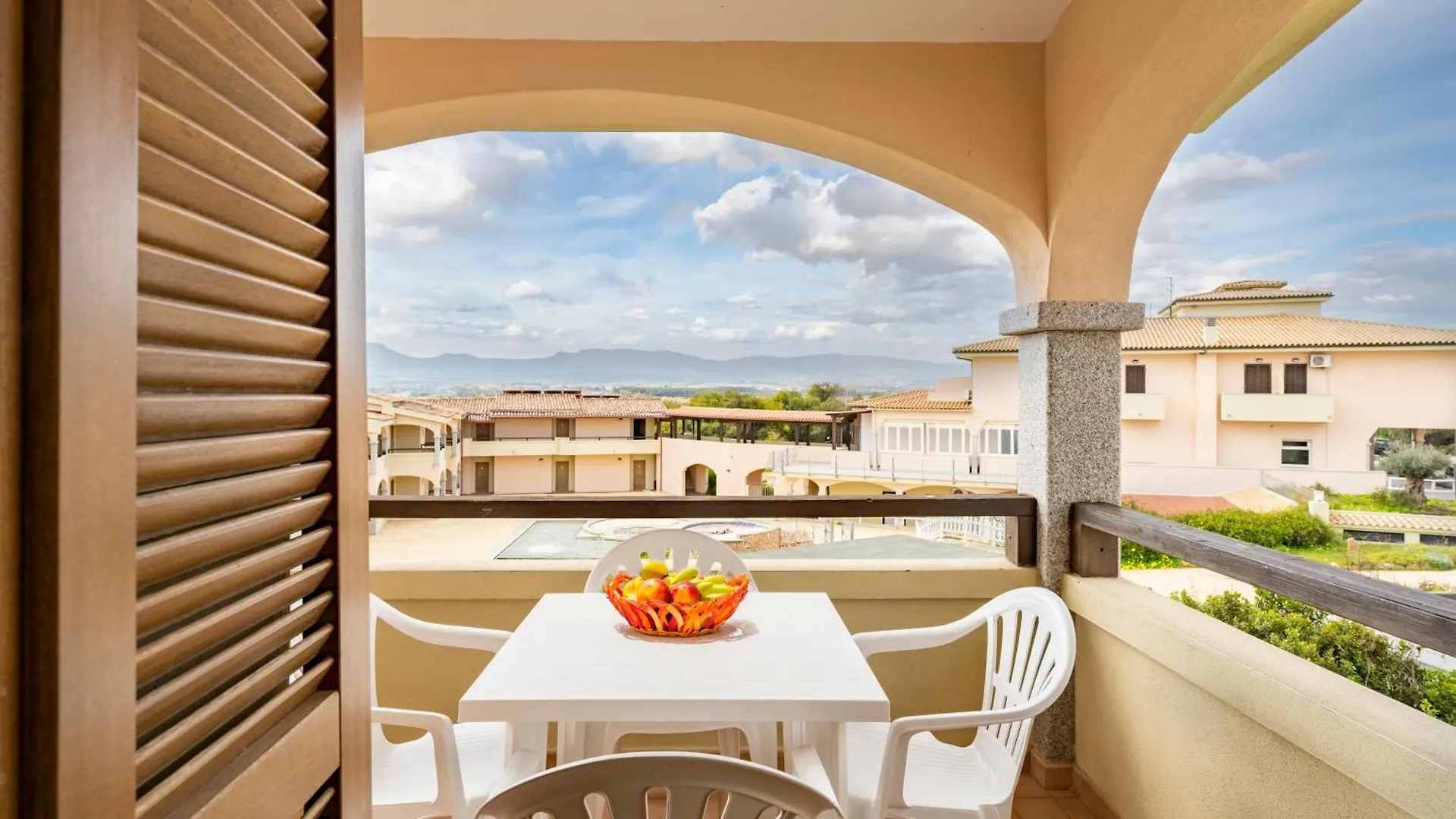 **** Hotel Mimose Beach Village Badesi Italien
